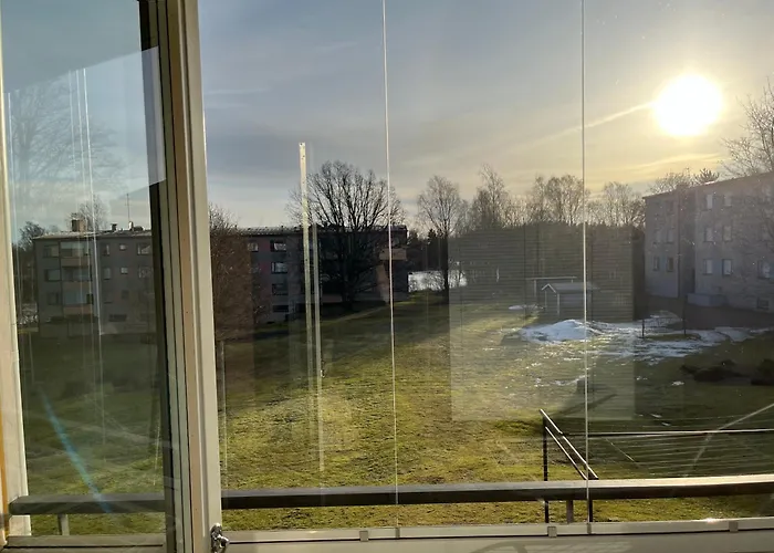 Tilava 2 Makuuhuoneen Asunto 77 M2 Laehellae Keskustaa Ilmainen Pysaekoeinti Apartman