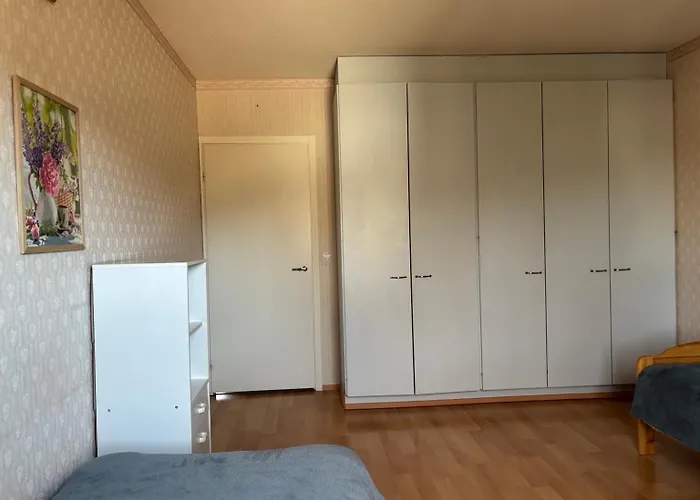 Tilava 2 Makuuhuoneen Asunto 77 M2 Laehellae Keskustaa Ilmainen Pysaekoeinti *